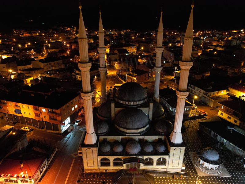 Acıgöl ilçe merkezi, gece