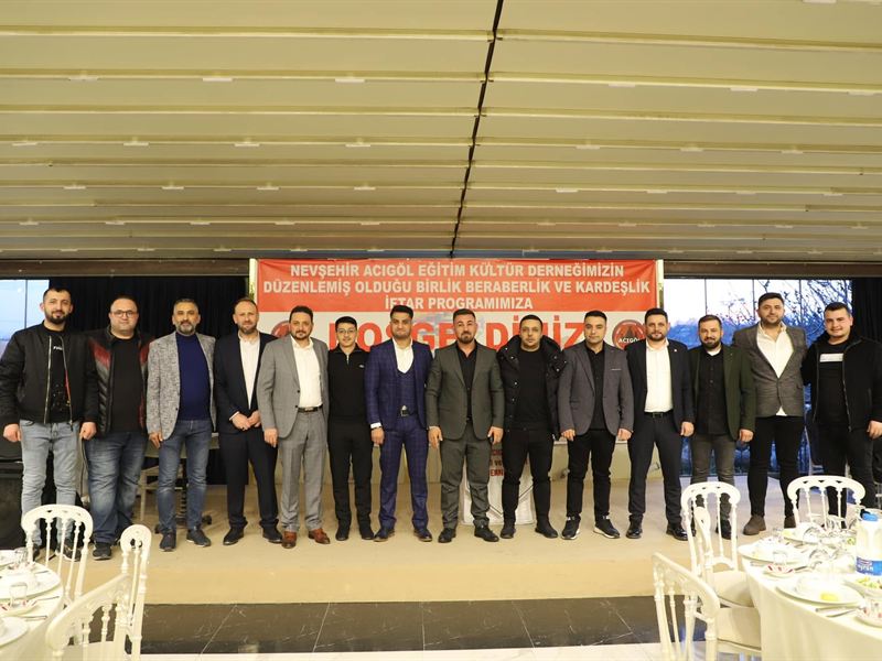 İftar programımızda hatıra fotoğrafı
