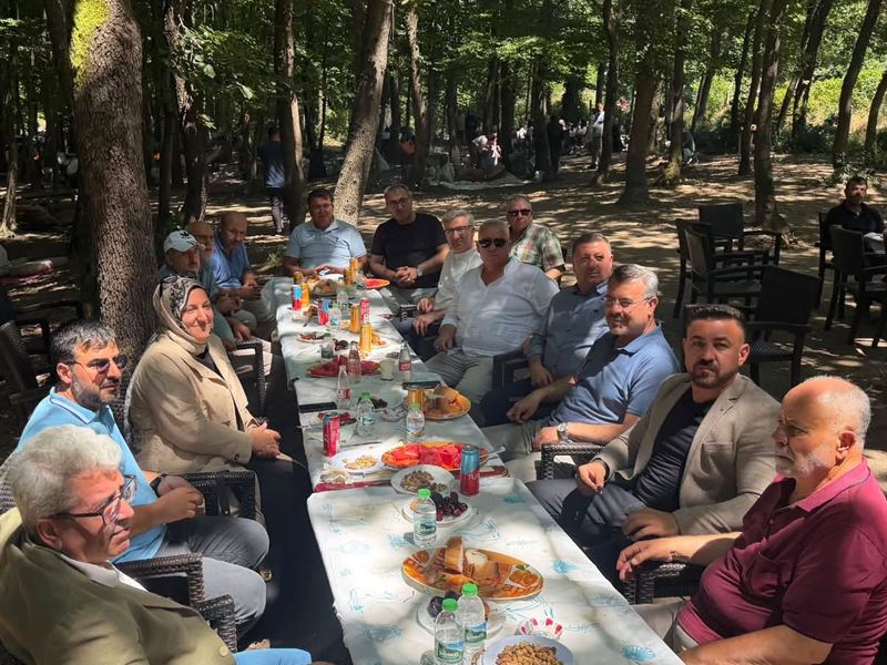 Hemşehri pikniğimizde sohbet