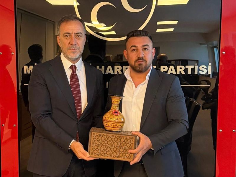 Ziyaretimizde hediye takdimi