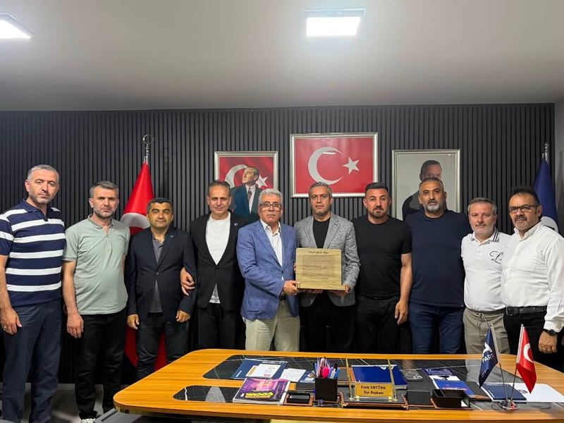 Ziyaretimizde plaket takdimi